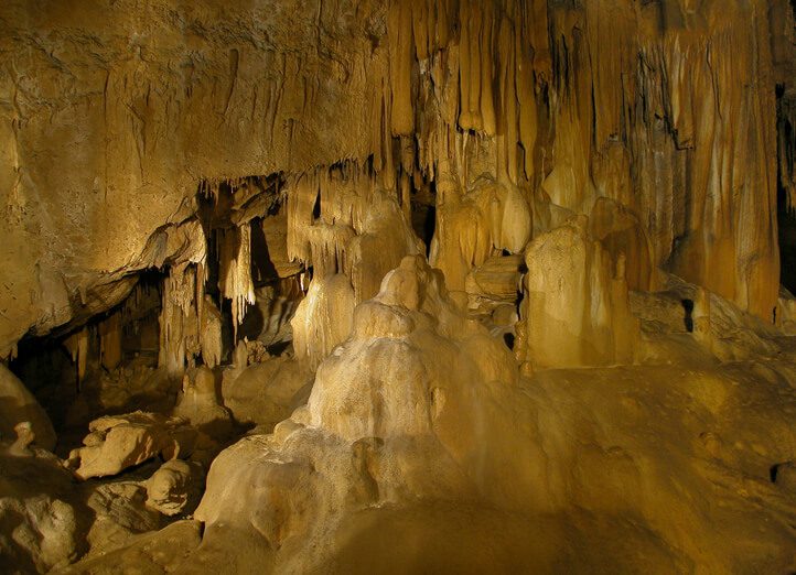 Cuevas de Mendukilo - Navarra con niños