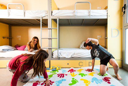 El Hostel Twentytú familias
